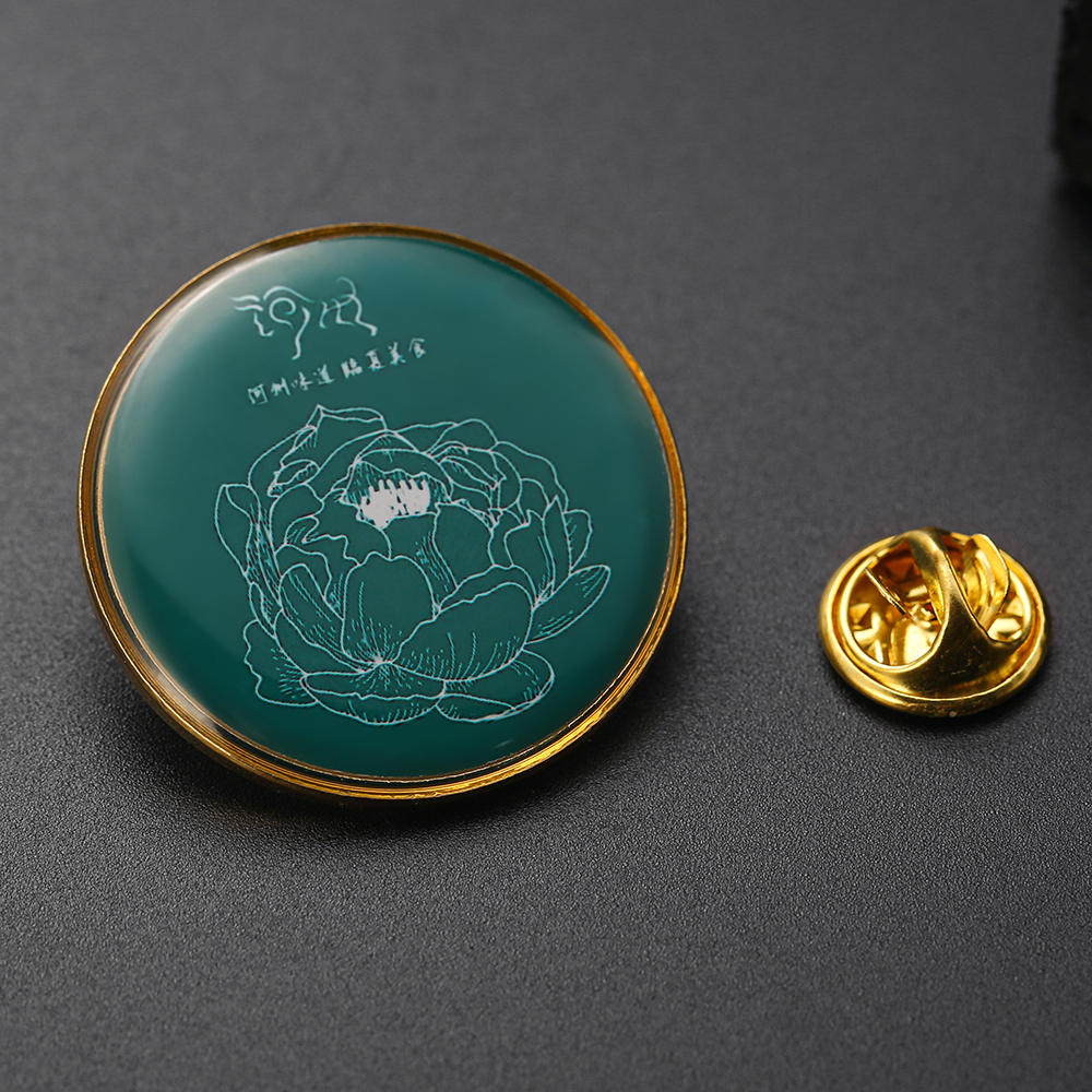 Custom Metal Gold Epoxy Dome Pin