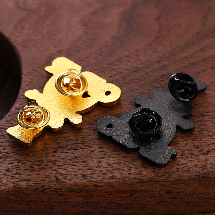 Offset Printed Zinc Alloy Metal Lapel Pin for Shirt Gold And Black