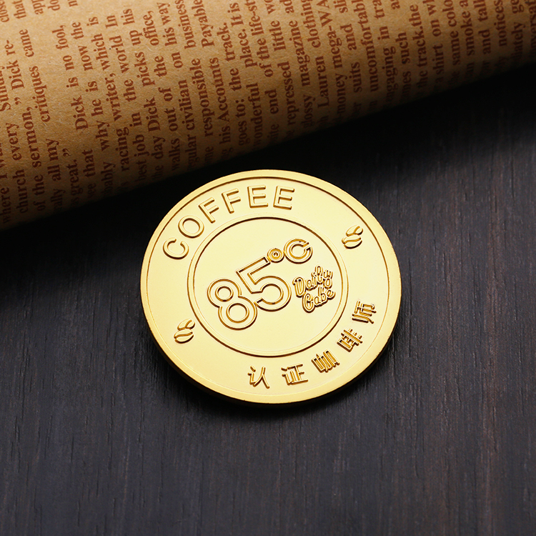 Die Struck Round Metal 24K Gold Pin