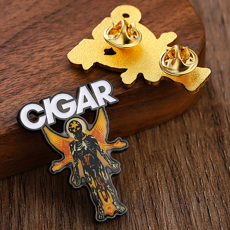 Offset Printed Zinc Alloy Metal Lapel Pin for Shirt Gold And Black