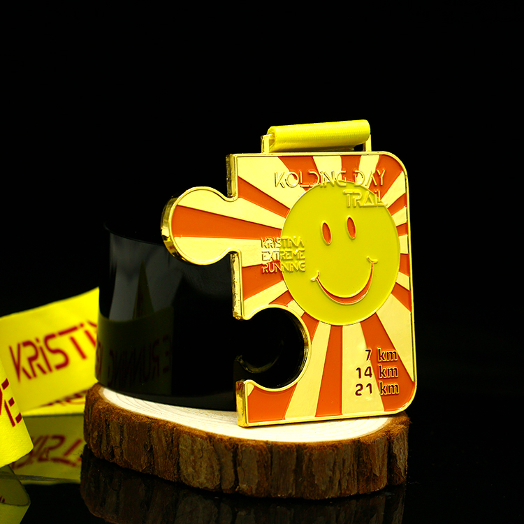 Metal Custom Gold Day Trial Medal for Running